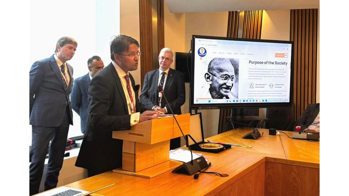 Gandhian Peace Society Brings Spirit of Non-Violence to Scottish Parliament- Dhruva Kumar - PNN